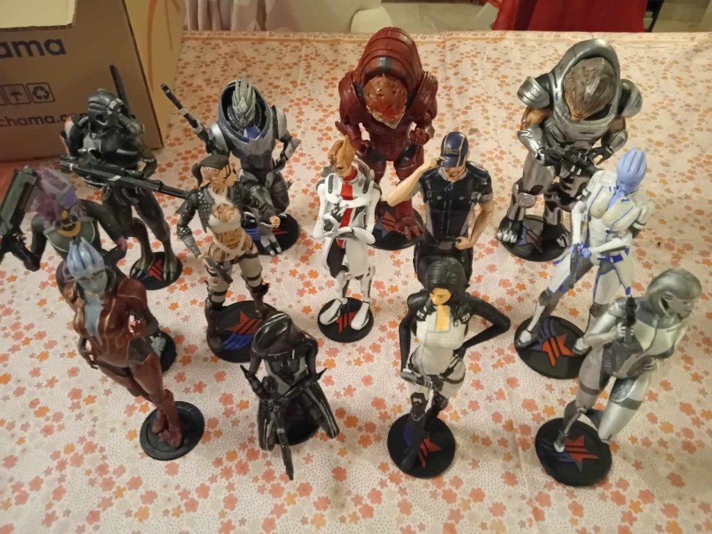 Mass Effect Figuren, 13 stuks, Consoles de jeu & Jeux vidéo, 1 joueur, Comme neuf, Enlèvement, À partir de 18 ans