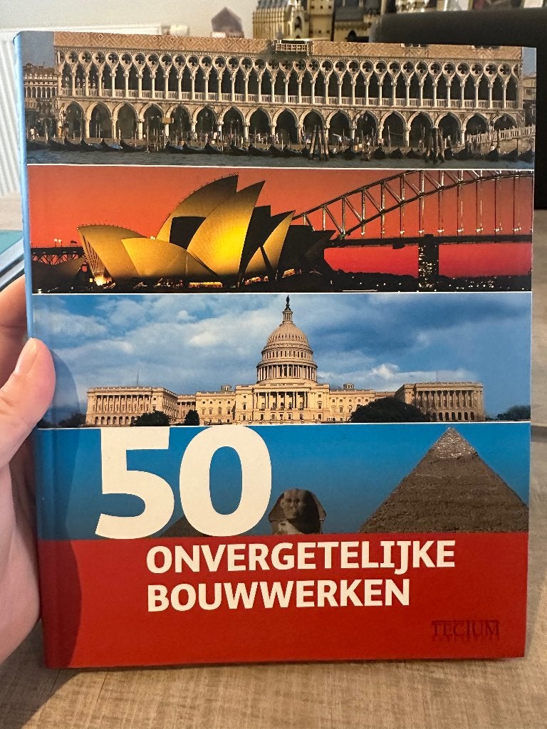 50 onvergetelijke bouwwerken, Boeken, Kunst en Cultuur | Architectuur, Ophalen, Zo goed als nieuw