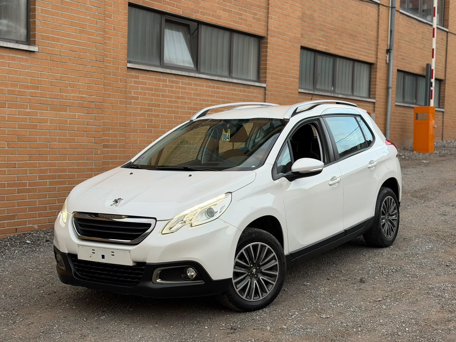 Peugeot 2008 1.2i 2016 130.000km pret a immatriculer, Auto's, Euro 6, Bedrijf, 1200 cc, Te koop