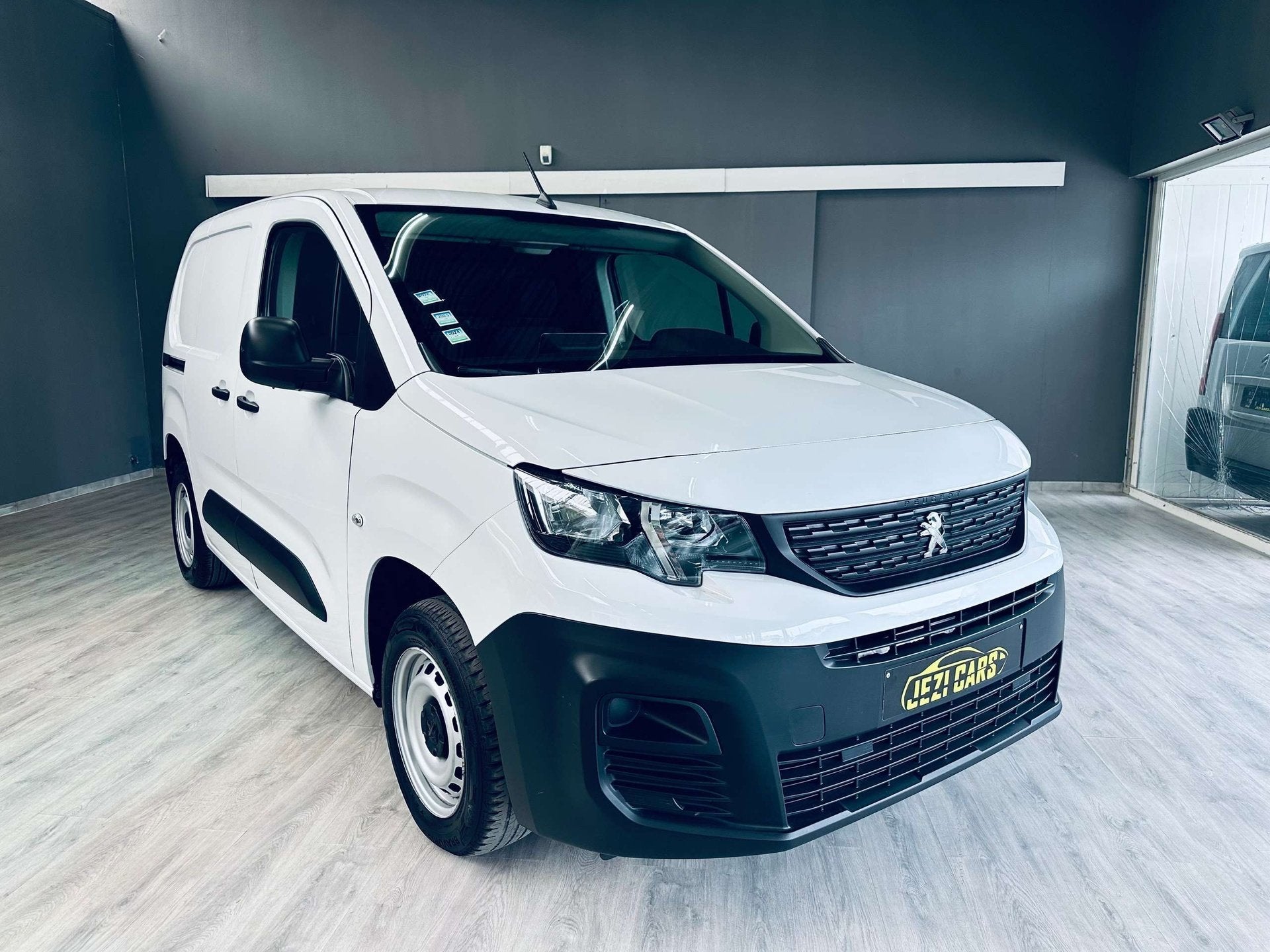 Peugeot Partner 1.5 BlueHDi L1 (EU6.4) * 1 Jaar Garantie *, Autos, Peugeot, 75 kW, Achat, Euro 6, 3 places