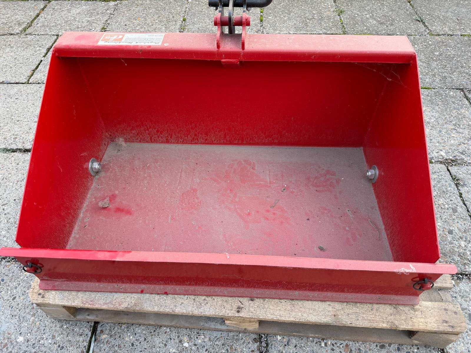 Kantelbaar grondbakje mini tractor, Ophalen