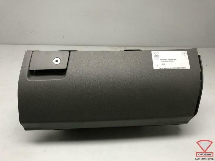 mercedes sprinter 906 dashboardkastje dashboard kastje, Gebruikt, Mercedes-Benz AG, Mercedes-Benz, Mercedesstrasse 120
70372  Stuttgart, DE