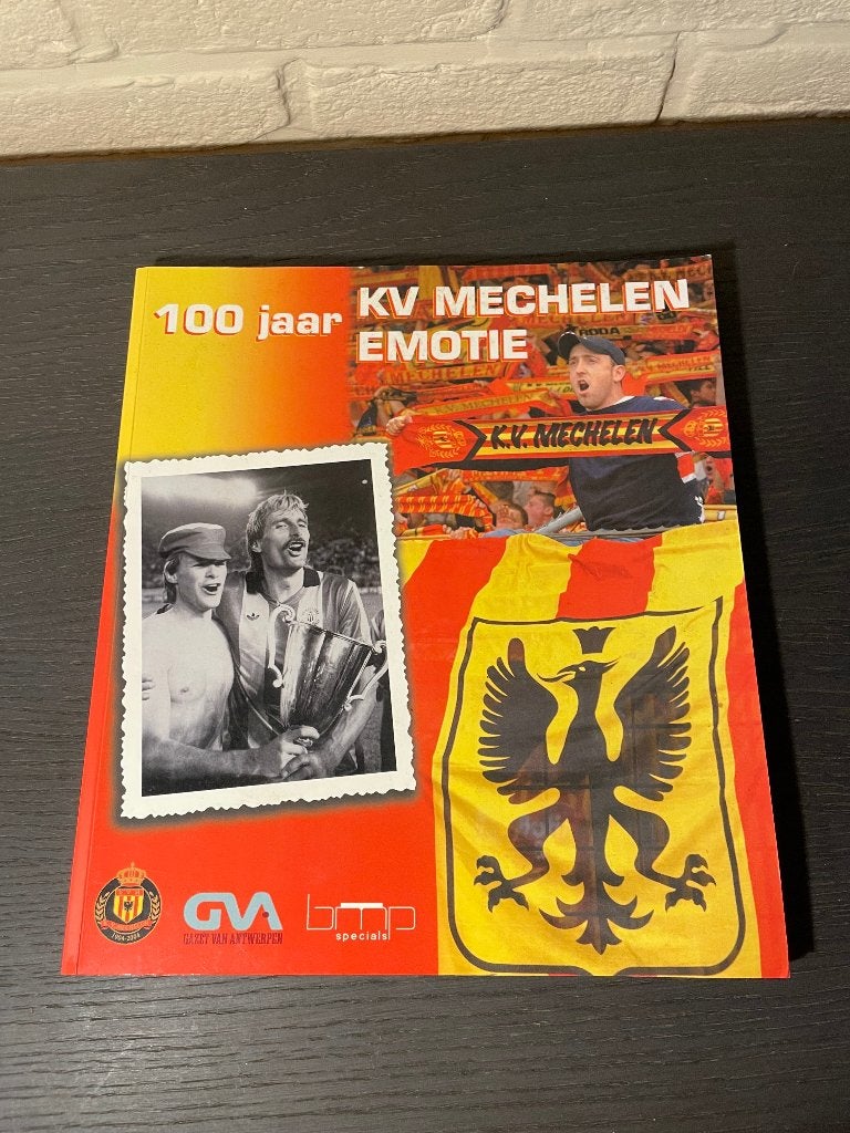 boek 100 jaar kv mechelen emotie - 192 blz, Ophalen of Verzenden