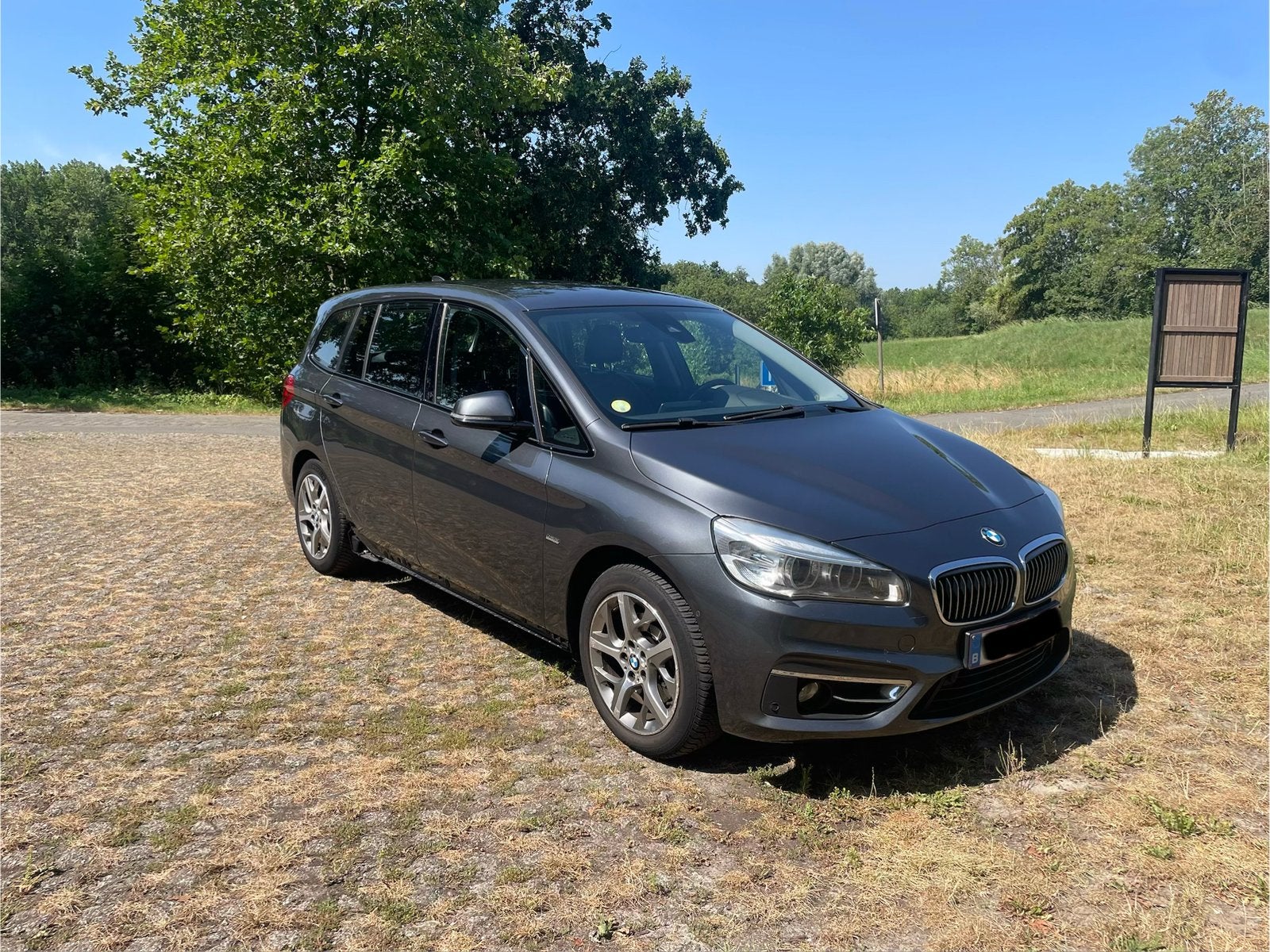 BMW Gran Tourer 218d luxury edition 2016, Auto's, BMW, Particulier, 2 Reeks Gran Tourer, Diesel, Euro 6, 5 deurs, Automaat, Zilver of Grijs