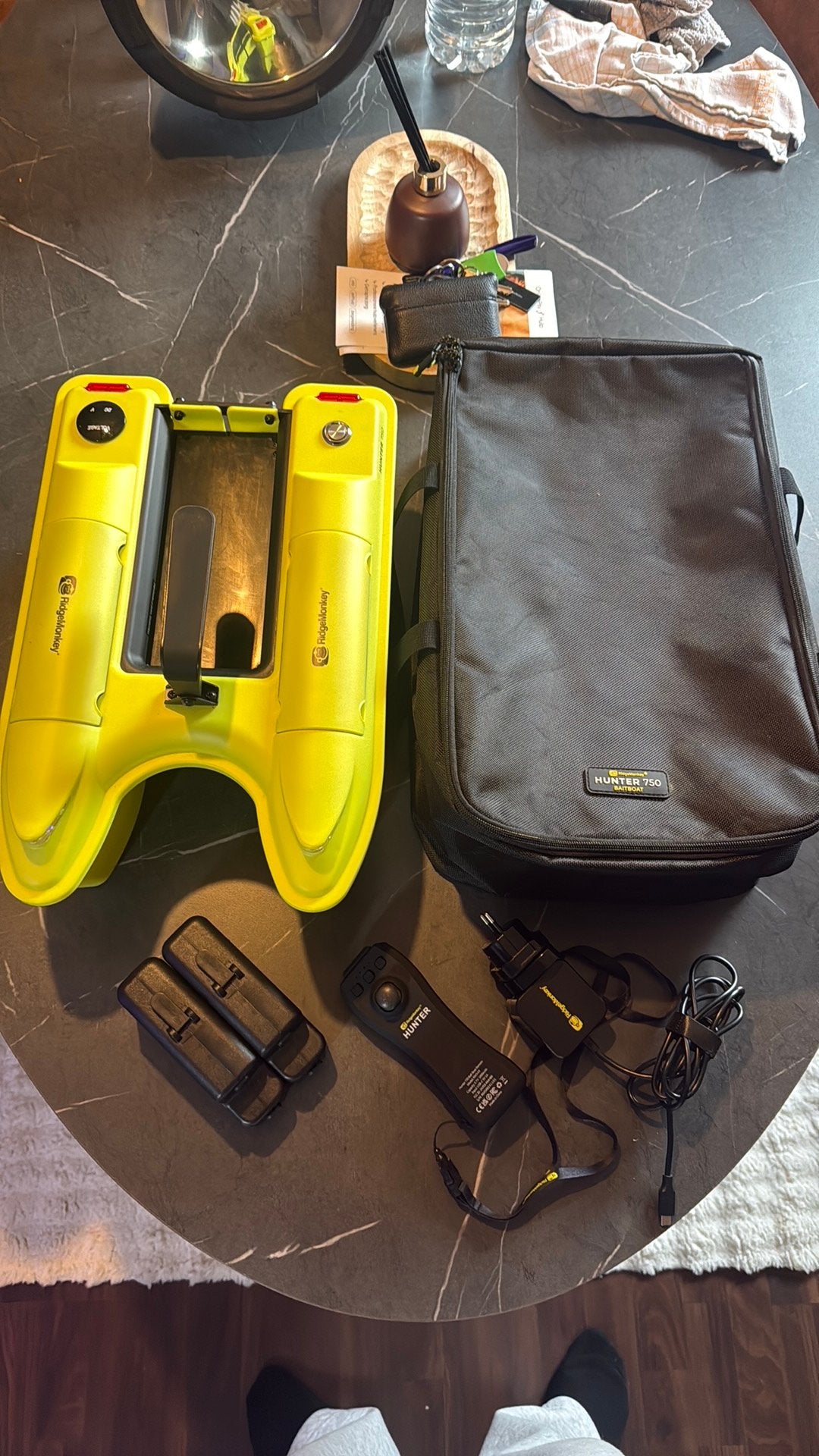 Ridgemonkey hunter 750, Watersport en Boten, Ophalen, Zo goed als nieuw