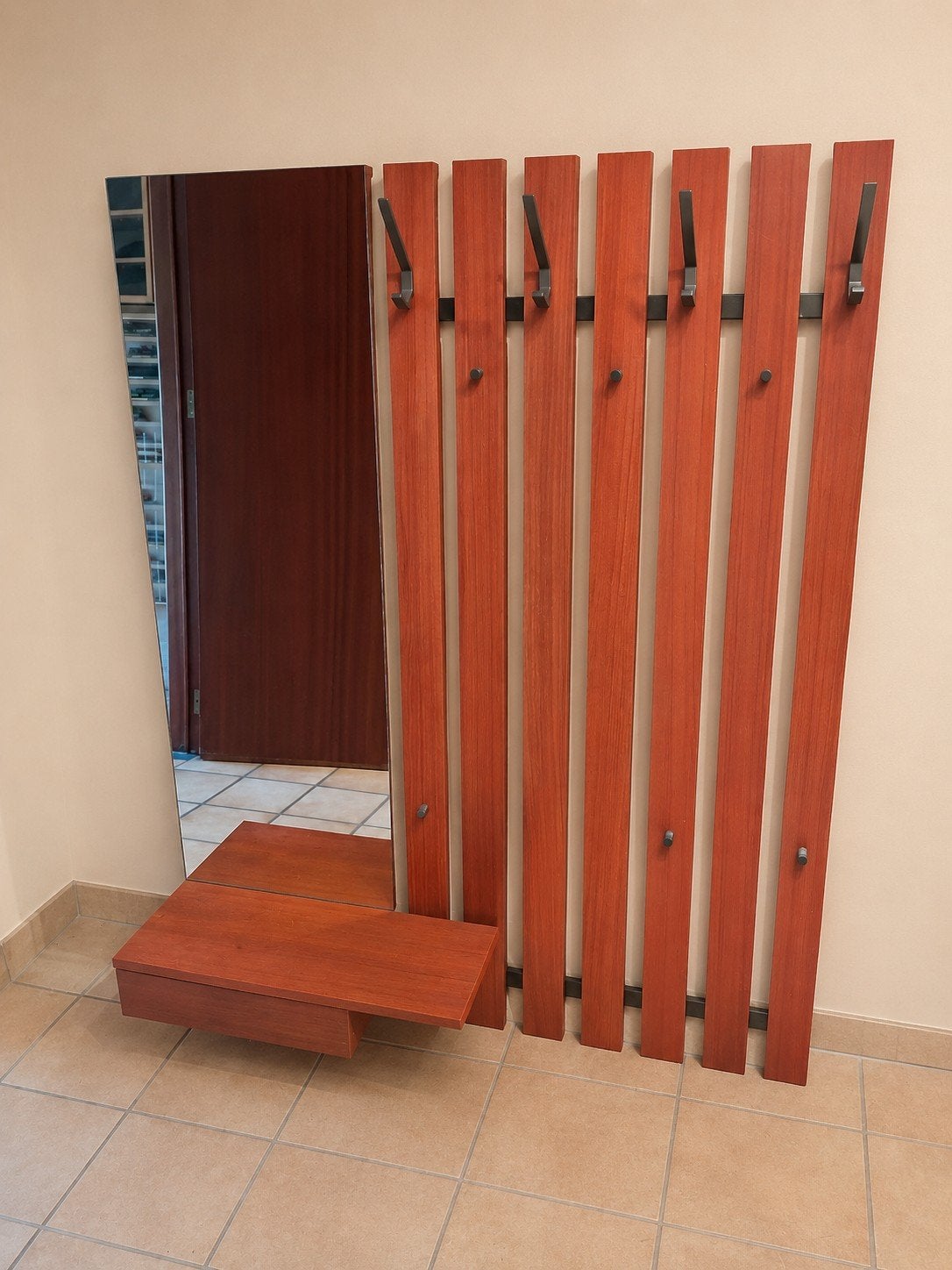 Vintage wandkapstok inclusief spiegel (jaren '60), Portemanteau mural, Utilisé, Bois, 150 à 200 cm