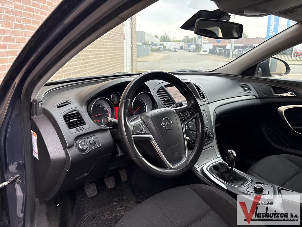 Opel Insignia 1.8 Edition | Climate | Cruise | Navi | Trekha, Argent ou Gris, Achat, Entreprise, Boîte manuelle