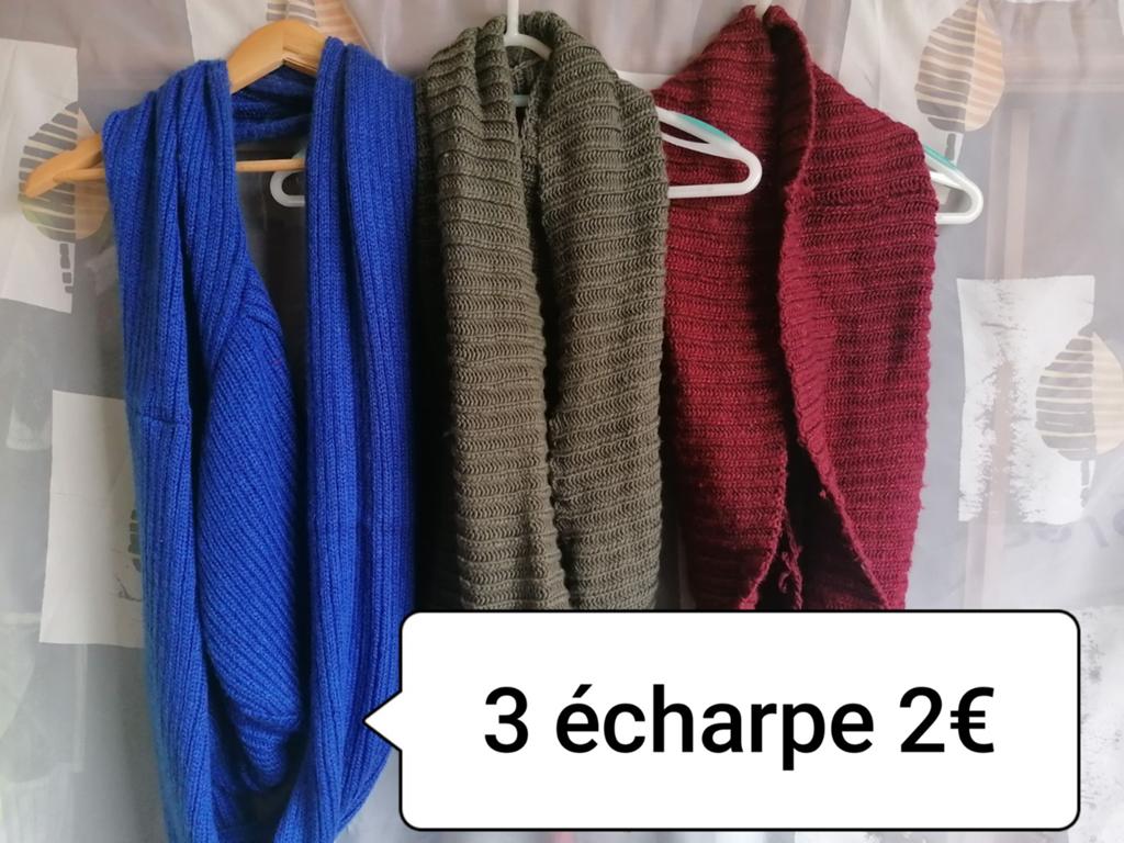 3 écharpes, Enlèvement