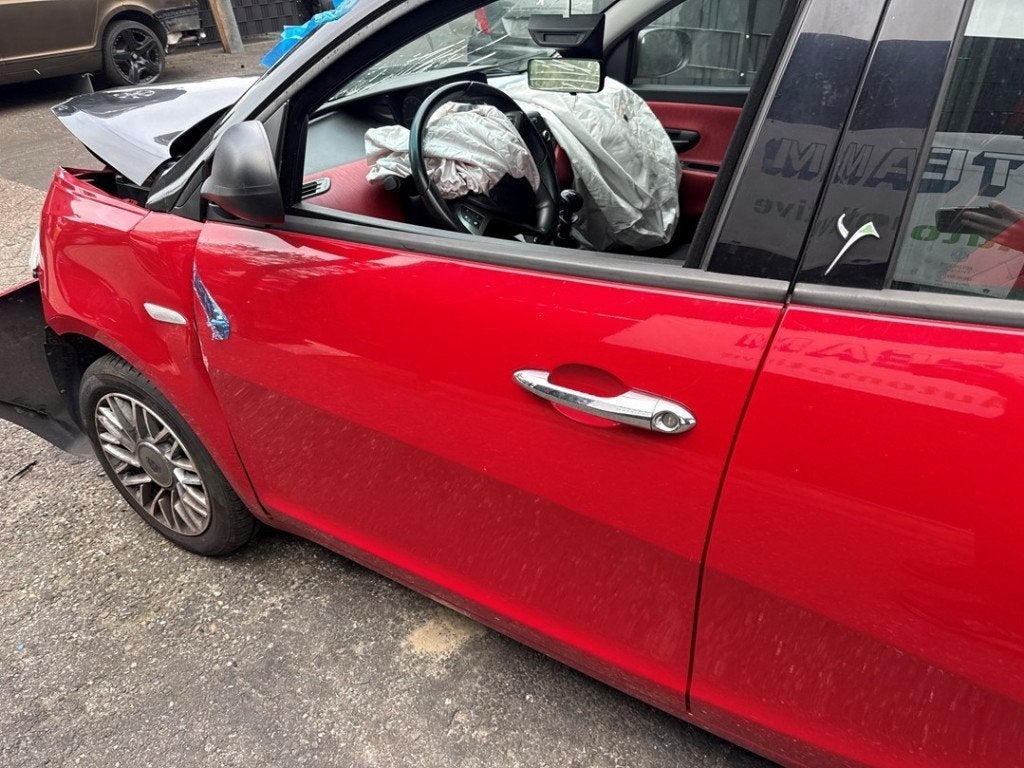 PORTE AVANT GAUCHE Ypsilon (312) (|51835716|52121646|), Lancia Automobiles - Stellantis Europe S.p.A, Avant, Lancia, Corso G. Agnelli 200
10135  Turin, IT