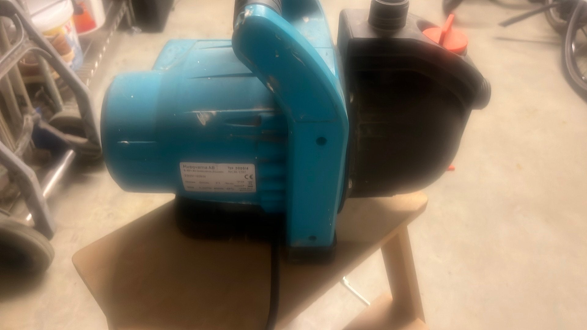 Pompe à eau/pompe de jardin Husqvarna Type 3000/4 — 600W, Jardin & Terrasse, Pompes à eau, Enlèvement, Comme neuf