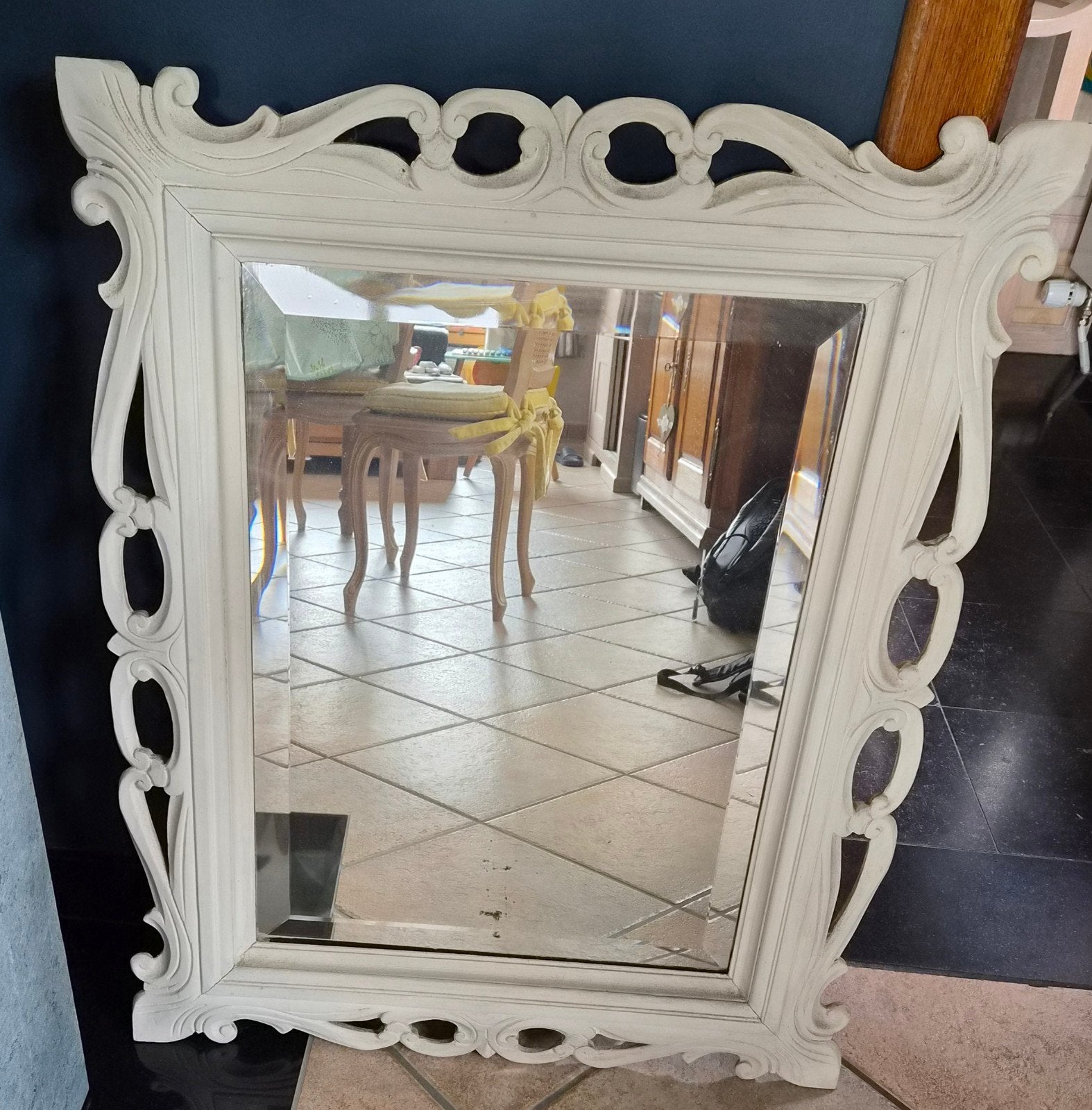 ancien miroir biseauté et serusé 66 cm de large et 82cm haut, Antiquités & Art, Enlèvement