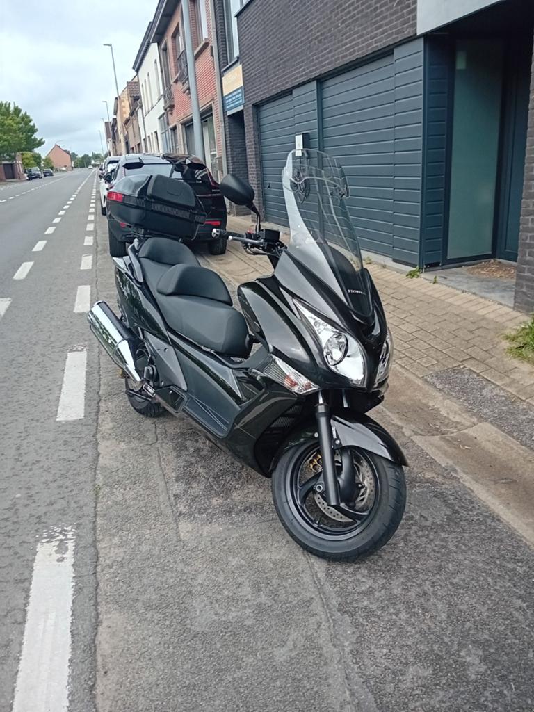 Honda Silverwing 600cc, Motos, Particulier