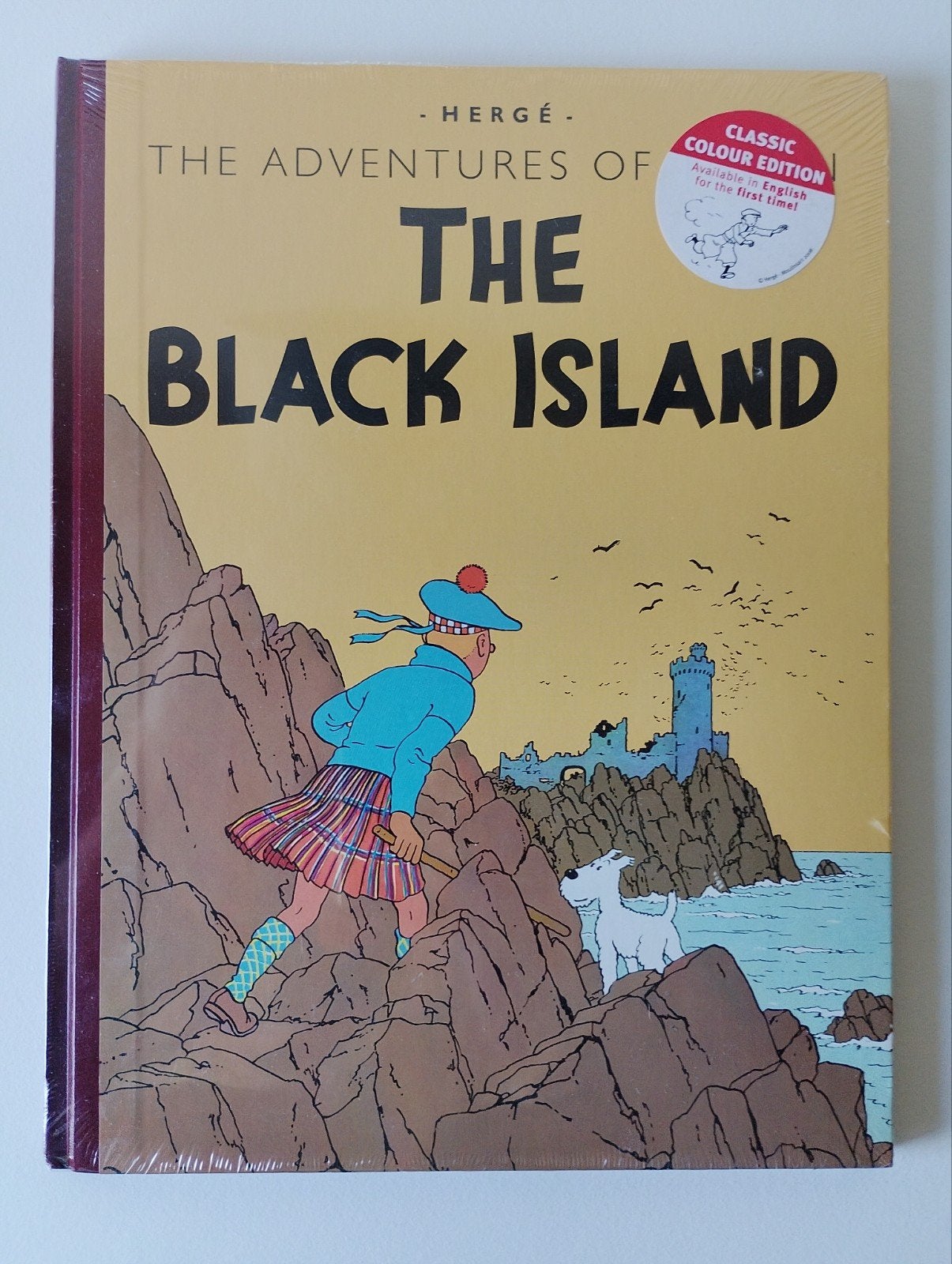 Tintin / Kuifje – The Black Island – Classic Colour Edition, Boeken, Kinderboeken | Jeugd | onder 10 jaar, Ophalen of Verzenden