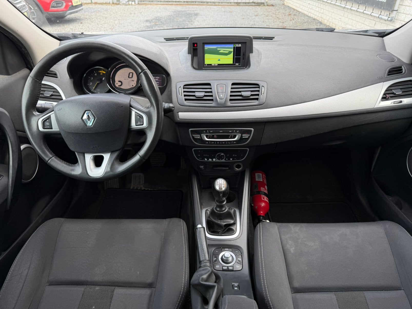 Renault Megane Grandtour 1.5 dCi 110 pk start rijd goed, Auto's, 121 g/km, Euro 5, Zwart, Parkeersensor