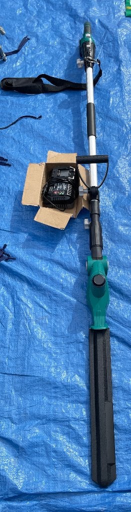 Taille-haie télescopique avec batterie et chargeur, Enlèvement ou Envoi, Neuf, Batterie, Ferrex