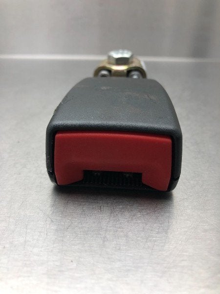 BOUCLE DE CEINTURE ARRIÈRE DROIT Colt CZC (|98064906BA0|), Utilisé, Mitsubishi