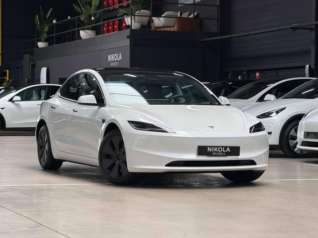 Tesla Model 3 HIGHLAND PREMIUM - REAR WHEEL DRIVE - LOW MILE, Automaat, Achterwielaandrijving, Gebruikt, Zwart