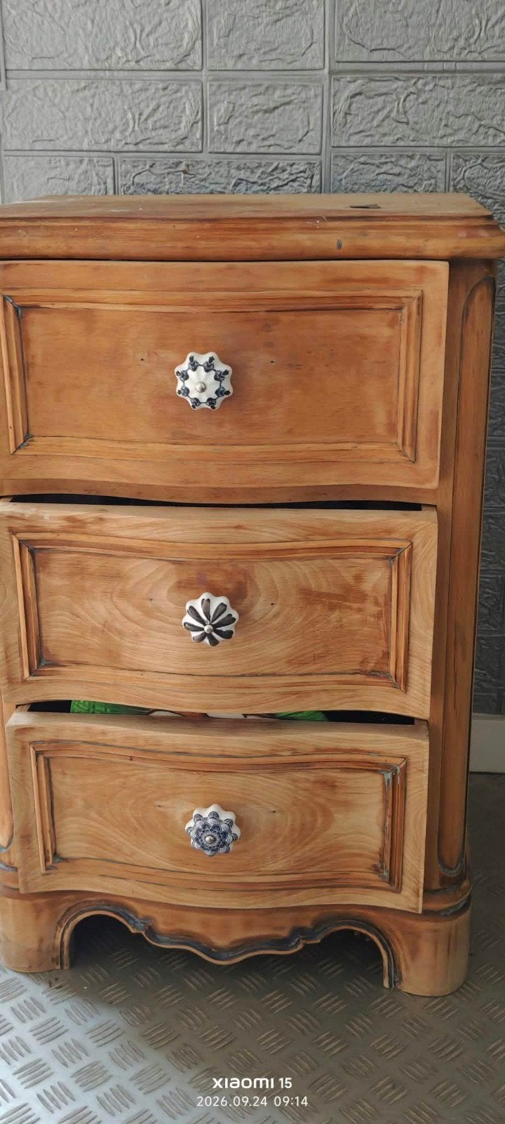 Vintage houten nachtkastje (1 stuk) met keramische knoppen, Huis en Inrichting, Ophalen, Gebruikt