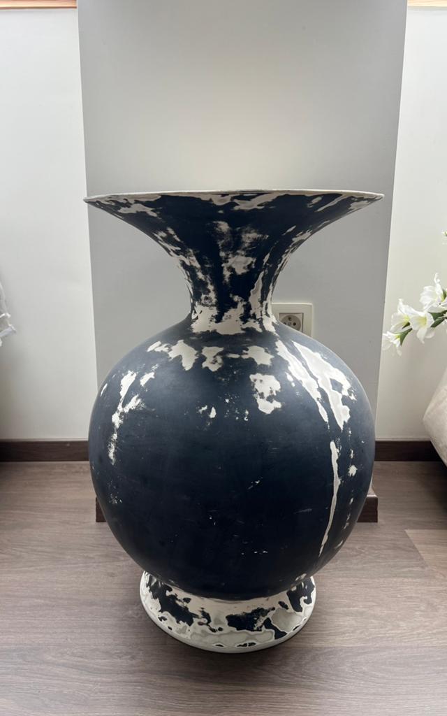 Grote decoratieve vaas, Huis en Inrichting, Woonaccessoires | Vazen, Ophalen, Zo goed als nieuw, Wit