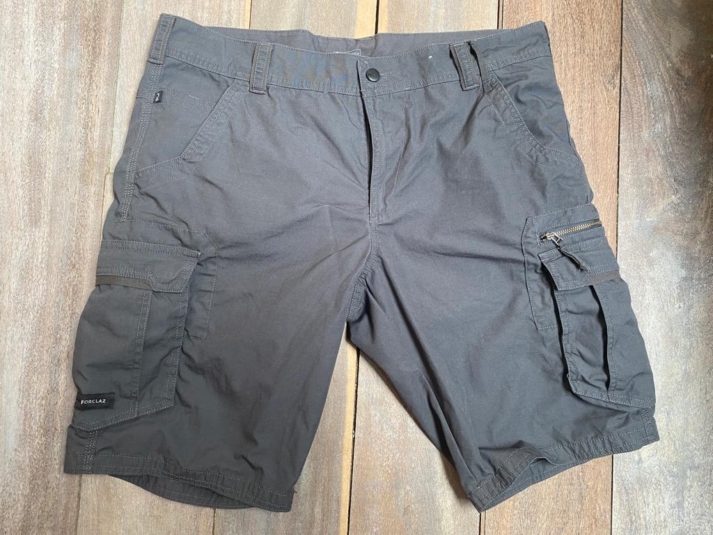 Quechua Bermuda XL 48 antracietgrijs 8 zakken als nieuw, Quechua, Zo goed als nieuw, Grijs, Verzenden