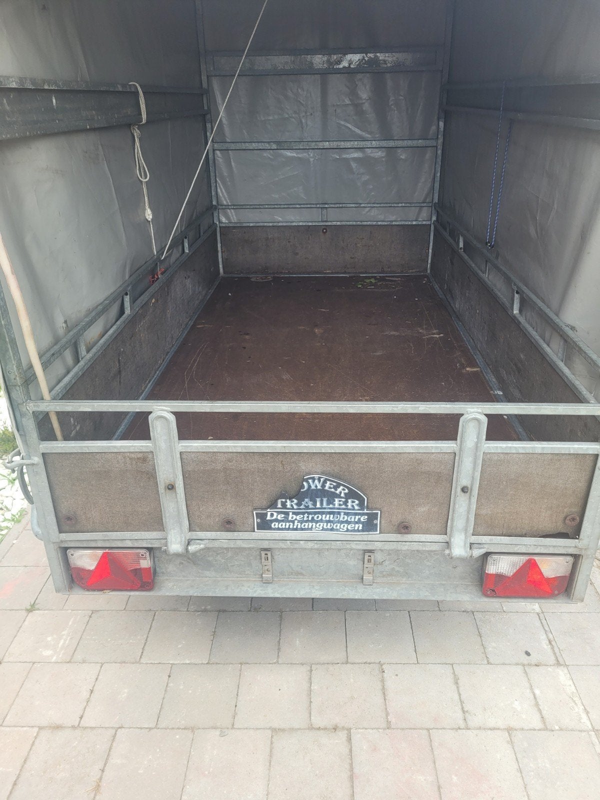 Aanhangwagen met huif, Enlèvement ou Envoi