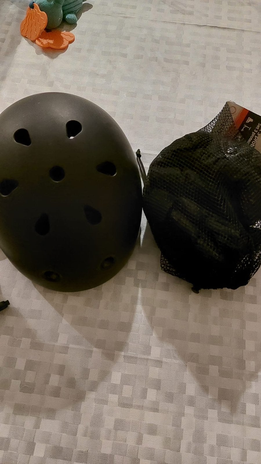 Zwarte helm, Ophalen of Verzenden, Zo goed als nieuw