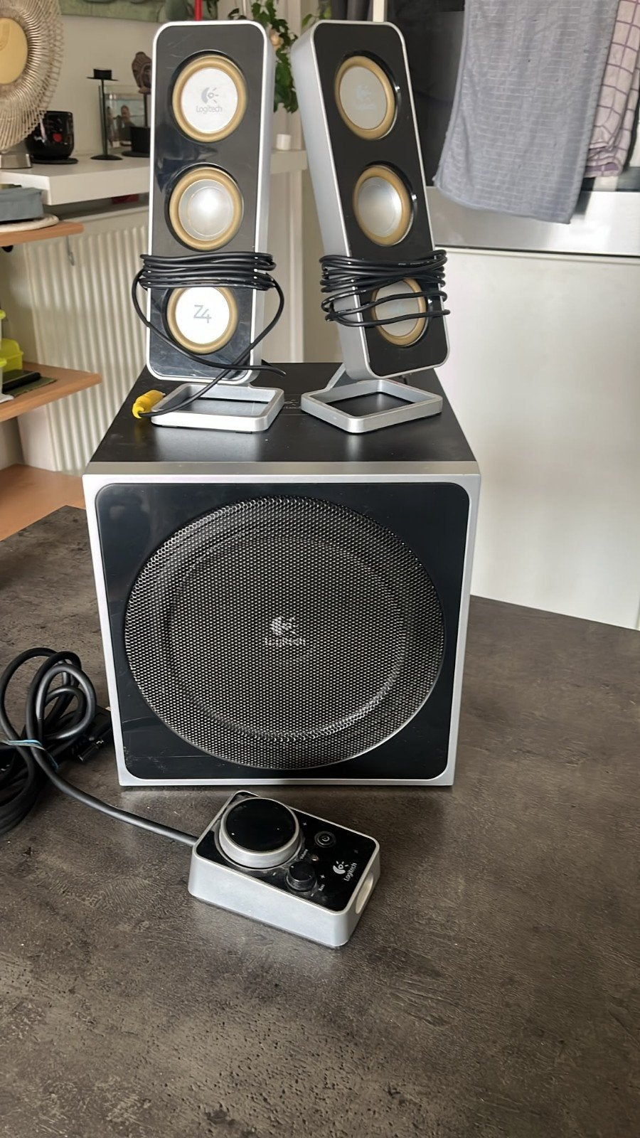 Logitech Z4 2.1 speakerset, Enlèvement, Comme neuf, Kit d'enceintes, Logitech