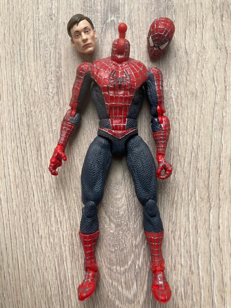 Spider man peter parker, Verzenden, Zo goed als nieuw