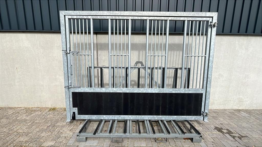 Groepshuisvesting premium | 3000x2200 mm | Geheel te openen, Dieren en Toebehoren, Weidegang, 4 paarden of pony's of meer