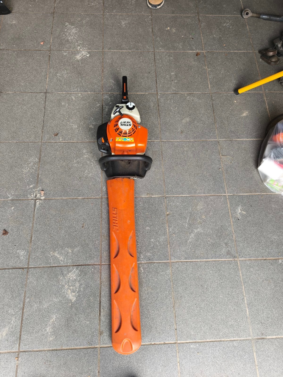 sthil 81 T, Ophalen, Benzine