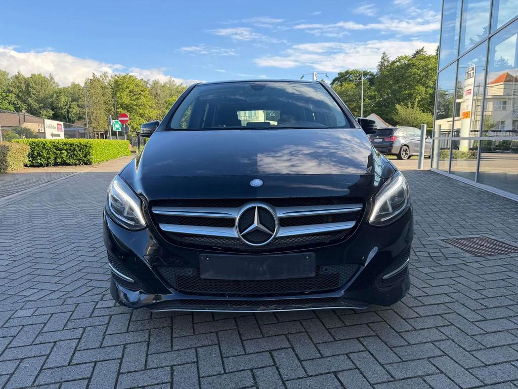 Mercedes-Benz B-CLASS 180 (bj 2016, automaat), Auto's, Mercedes-Benz, Automaat, Stof, Gebruikt, Zwart
