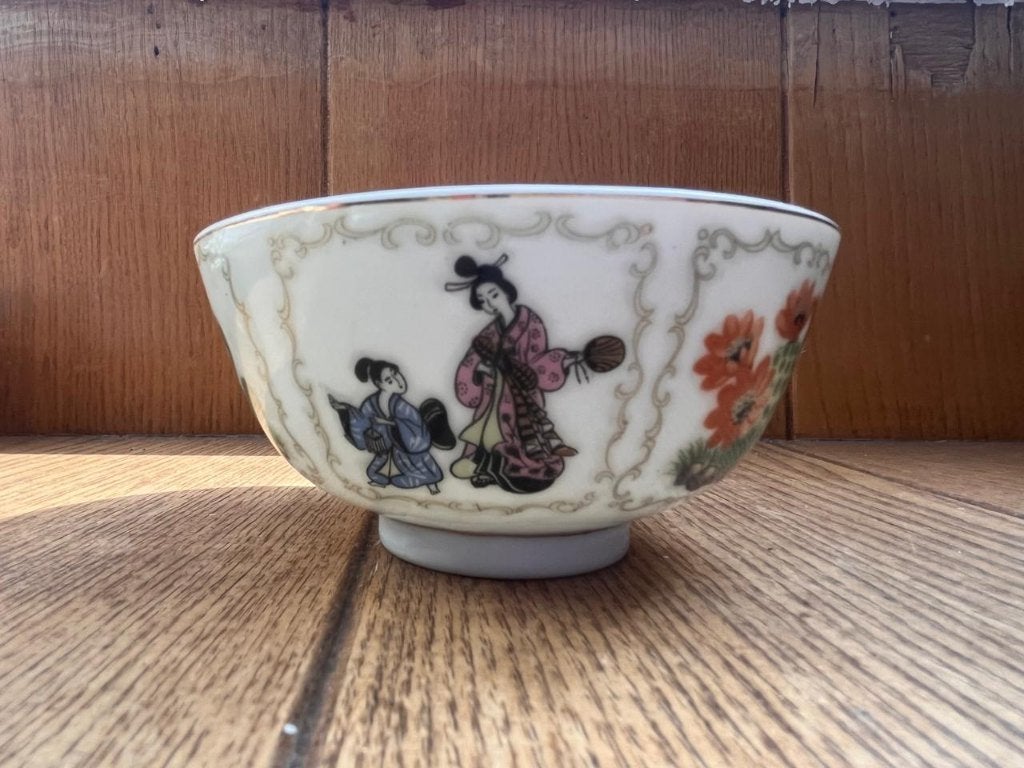 Klein Oosters Vintage Porseleinen Kommetje, Antiek en Kunst, Antiek | Porselein, Ophalen of Verzenden
