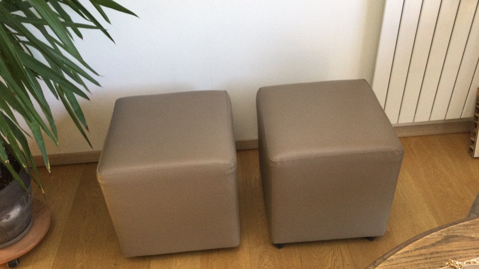 Zitbankjes op wieltjes, Huis en Inrichting, Ophalen, Overige materialen, Minder dan 50 cm, Vierkant