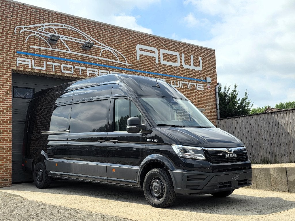 MAN TGE 3.180 - NIEUW 0KM 2026 - Camper Basis - DSG Automaat, Auto's, Bestelwagens en Lichte vracht, Stof, MAN, Zwart, Bedrijf