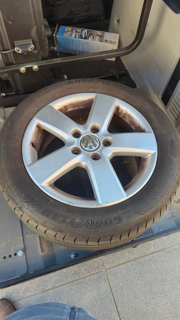 Volkswagen Golf aluminium velg 16" + Goodyear band, Auto-onderdelen, Banden en Velgen, Ophalen, Gebruikt, 16 inch, 205 mm