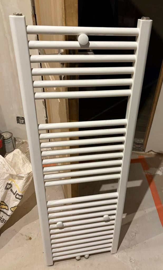 Radiateur sèche-serviettes blanc à iivendre, Enlèvement, Utilisé, Radiateur