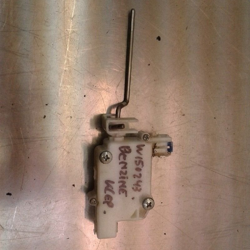 DIVERSEN Scharnier tank klep Honda Insight (ZE2), Honda, Gebruikt, Dhr. M. Roggen, Marinus@Japoto.nl