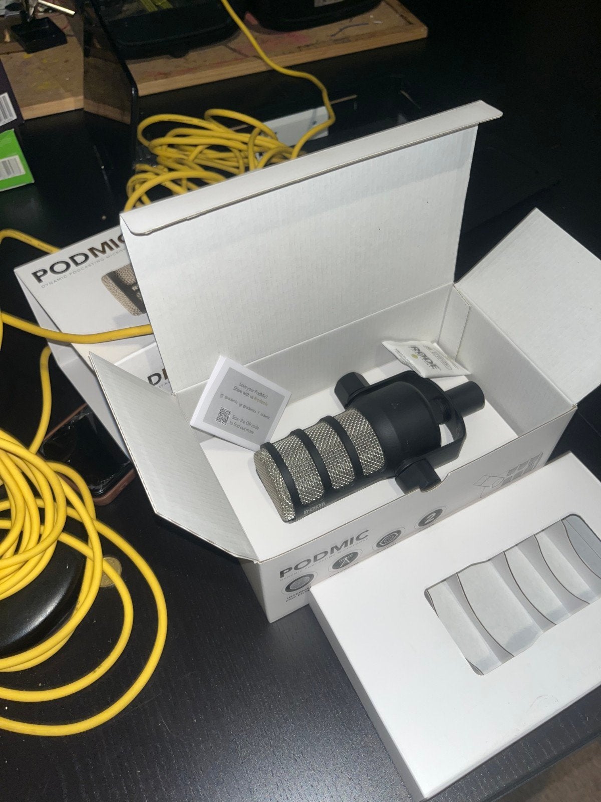 Rode podmic microfoon - 1 keer gebruikt, Muziek en Instrumenten, Ophalen of Verzenden, Zo goed als nieuw, Studiomicrofoon