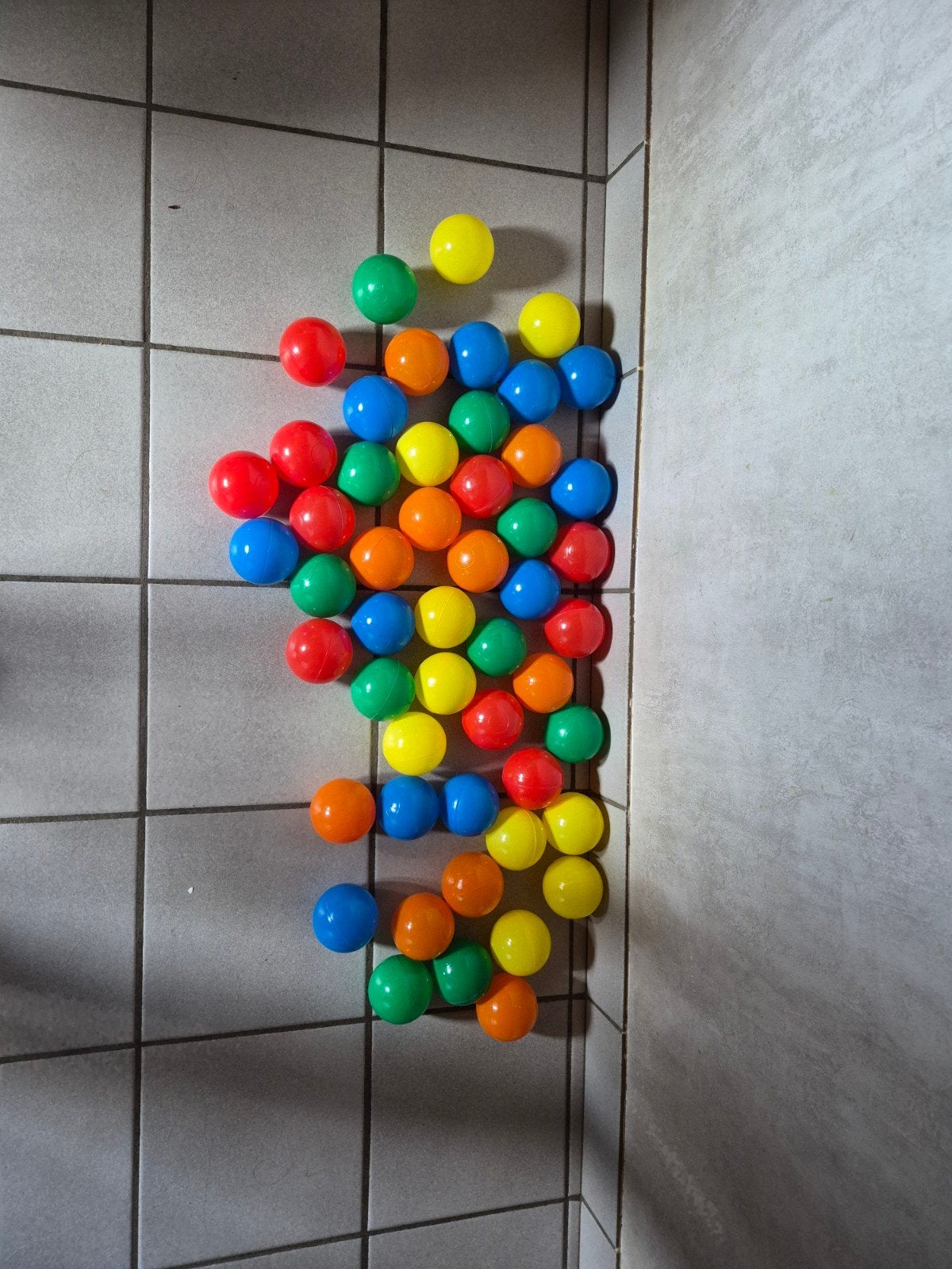 51 plastic ballen voor ballenbad, Kinderen en Baby's, Ophalen