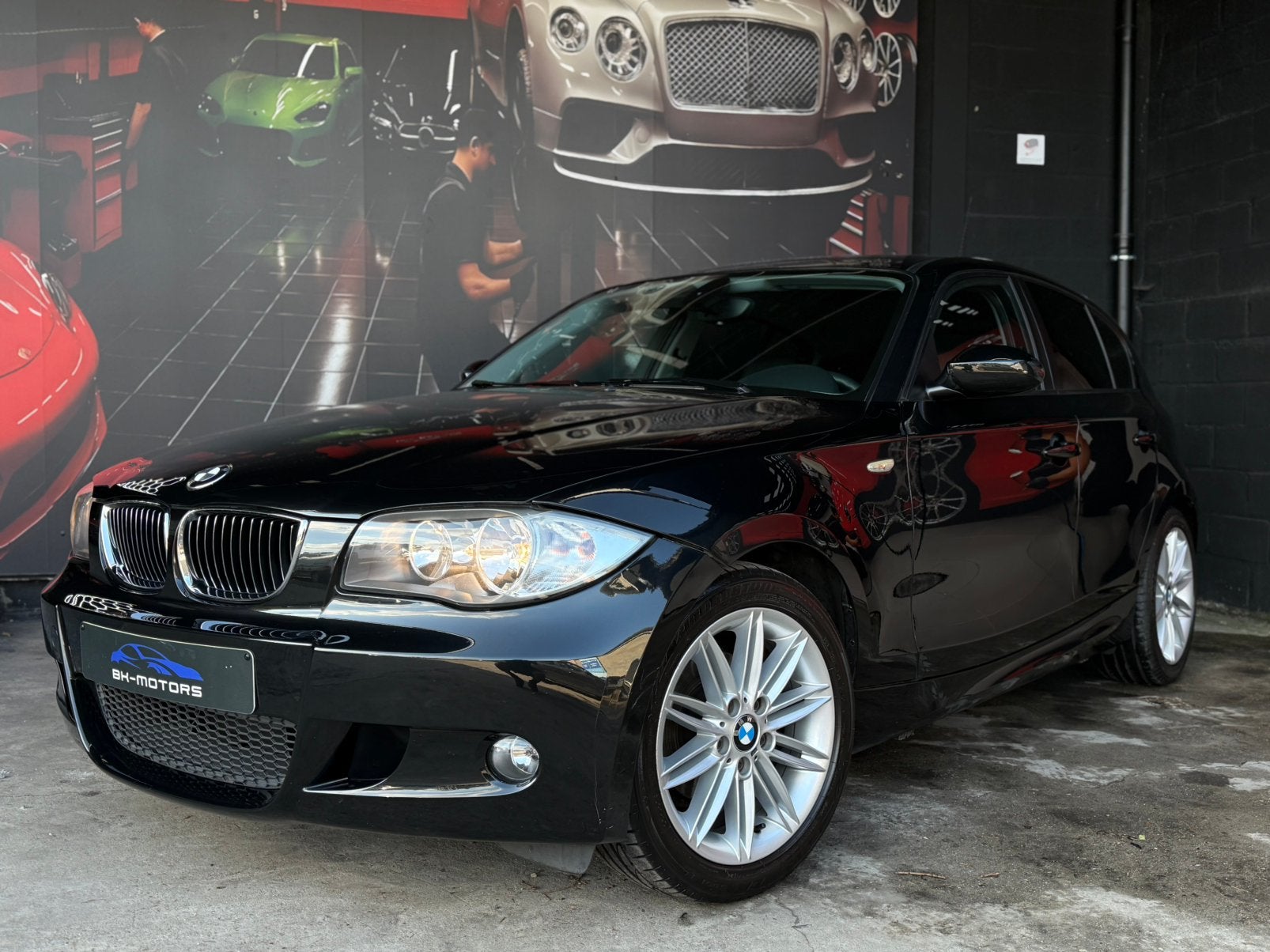 Bmw 116i  M Sport Pakket, Autos, 139 g/km, https://public.car-pass.be/vhr/e754a28d-d48a-462d-a508-7413fc2509b6, Entreprise, Noir