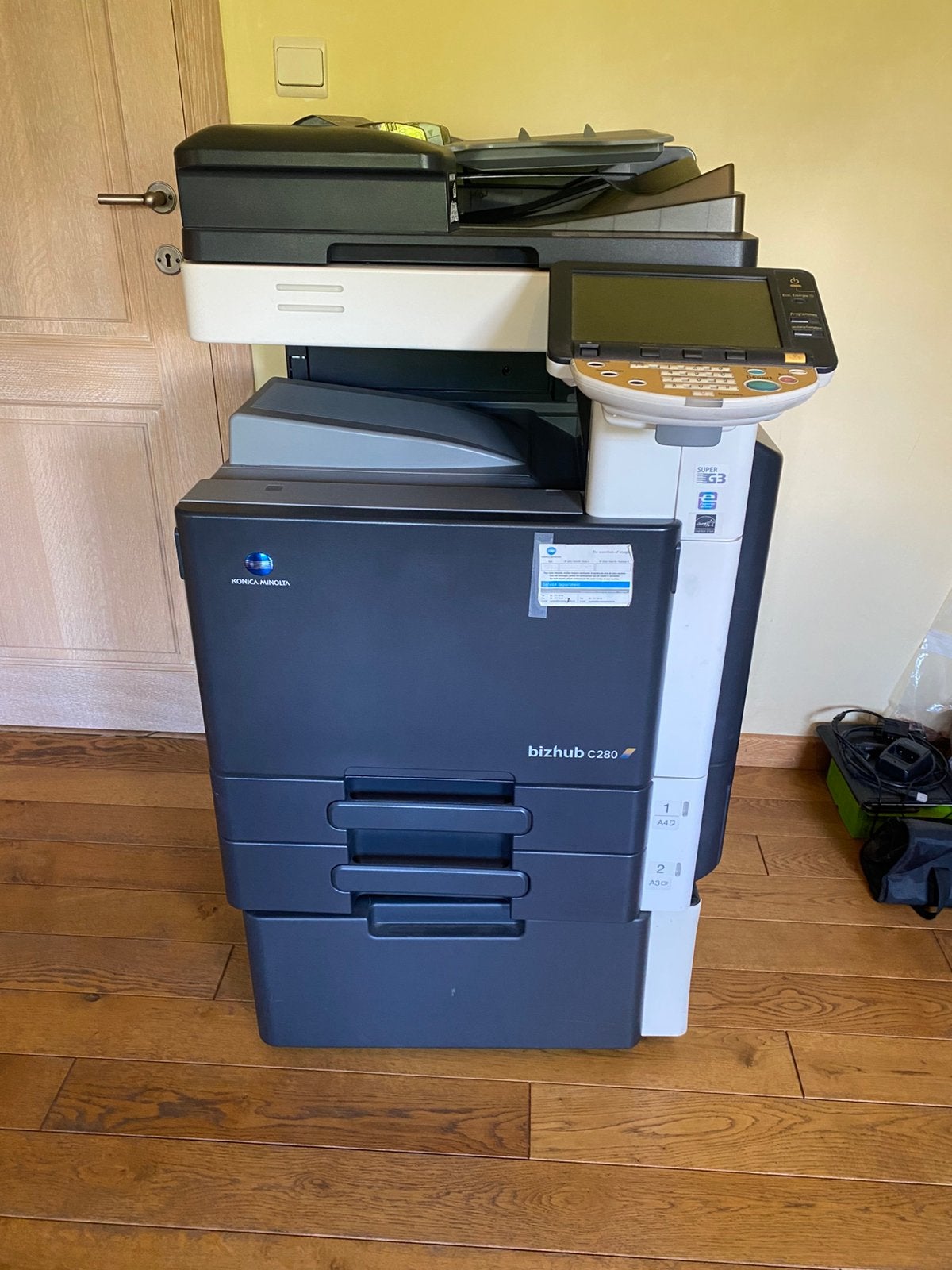 Imprimante Konica Minolta + cartouches, Informatique & Logiciels, Imprimantes, Utilisé, All-in-one, Enlèvement