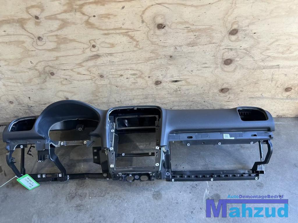 VW GOLF 6 Dashboard 2009-2013, Auto-onderdelen, Gebruikt, Volkswagen, Volkswagen AG, Vw@volkswagen.de
