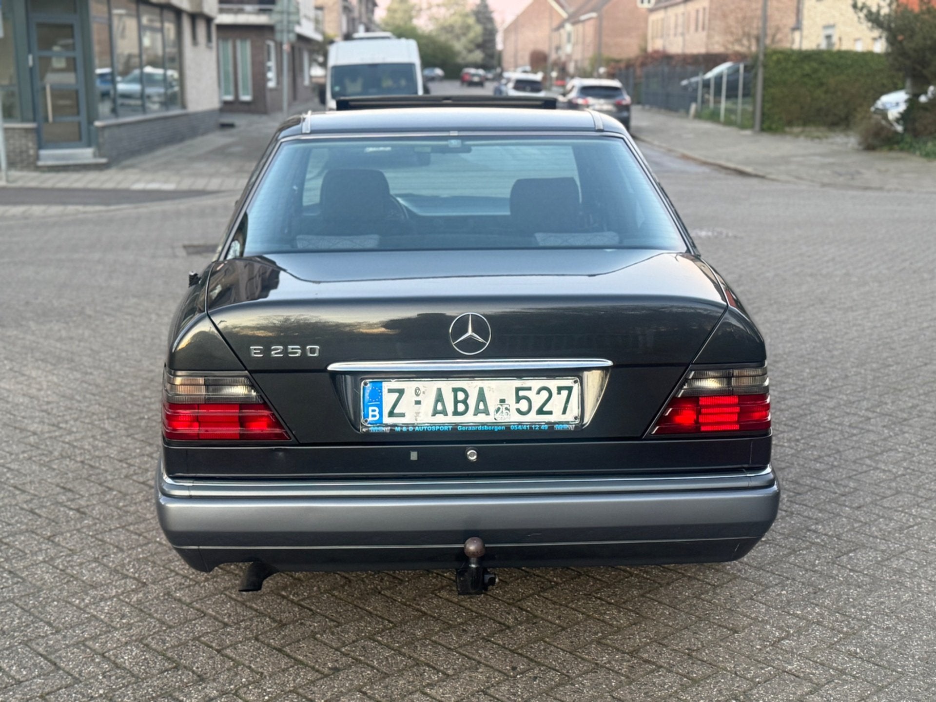 Mercedes E250 d | Oldtimer | Gekeurd voor Verkoop, foto 5