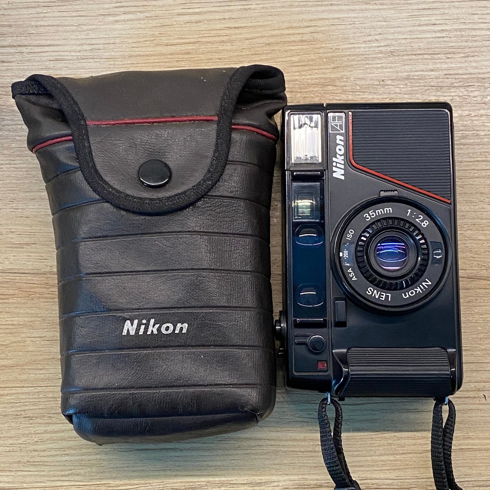 Nikon L35AF, Nikon 35mm f2.8, point&shoot *comme neuf, TV, Hi-fi & Vidéo, Enlèvement ou Envoi, Comme neuf, Compact, Nikon
