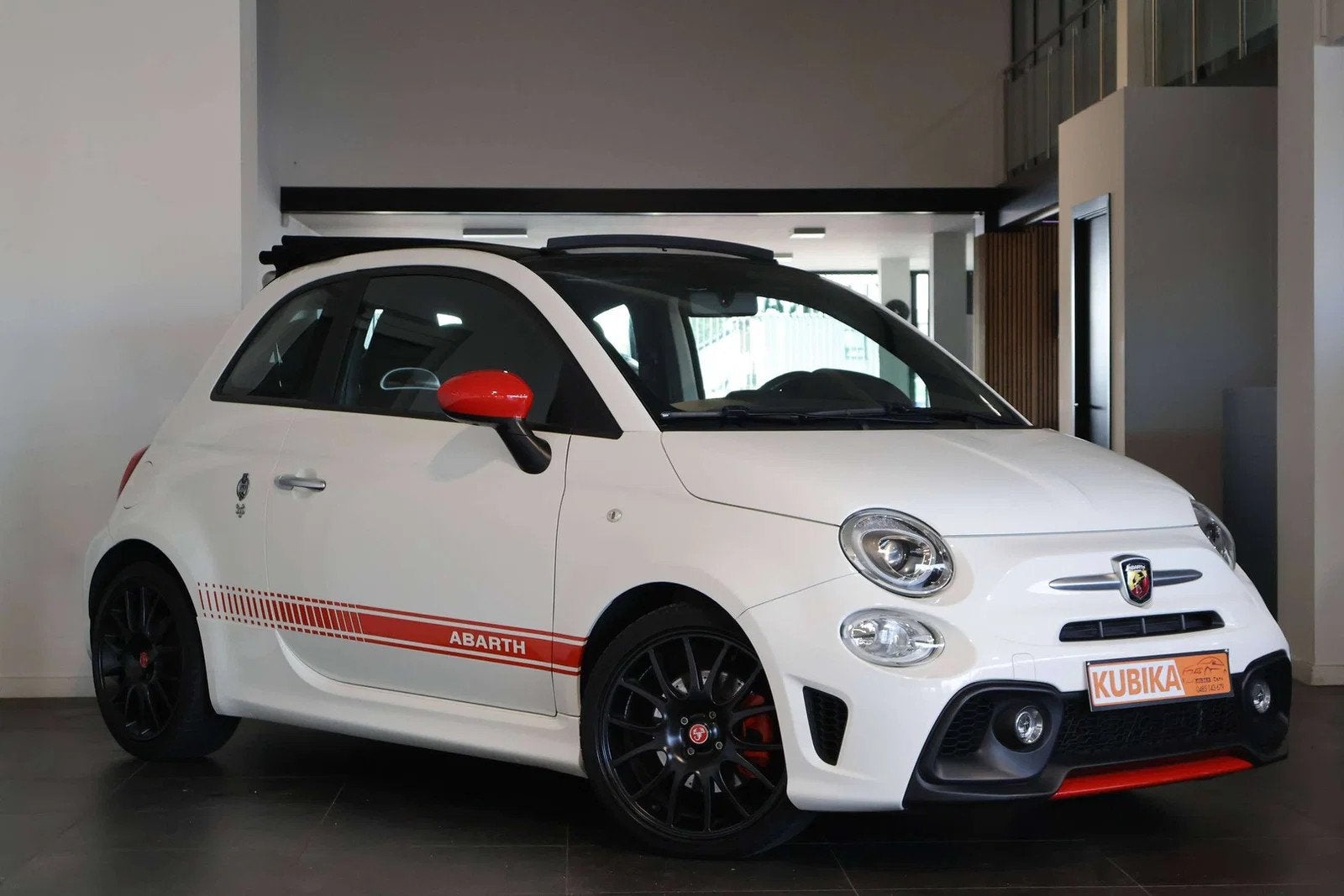 Abarth 595 Pista 595C 1.4 T-Jet Pista 70th anniversary Cabri, Autos, Achat, Euro 6, Entreprise, Cabriolet