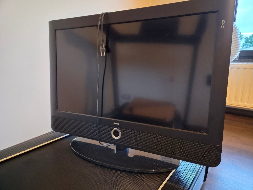 Loewe xelos 32sl, Enlèvement, Utilisé