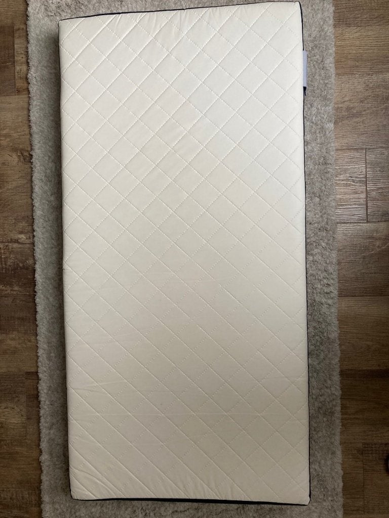 Antiallergisch Multicare babymatras 60x120cm, Ophalen, Gebruikt, Ledikant