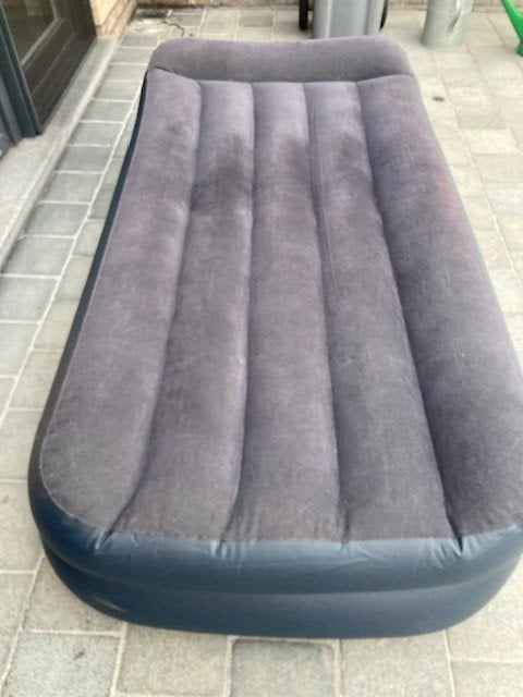 luchtmatras intex elektrisch - luchtbed - ingebouwde pomp, Ophalen, Ingebouwde pomp, 1-persoons