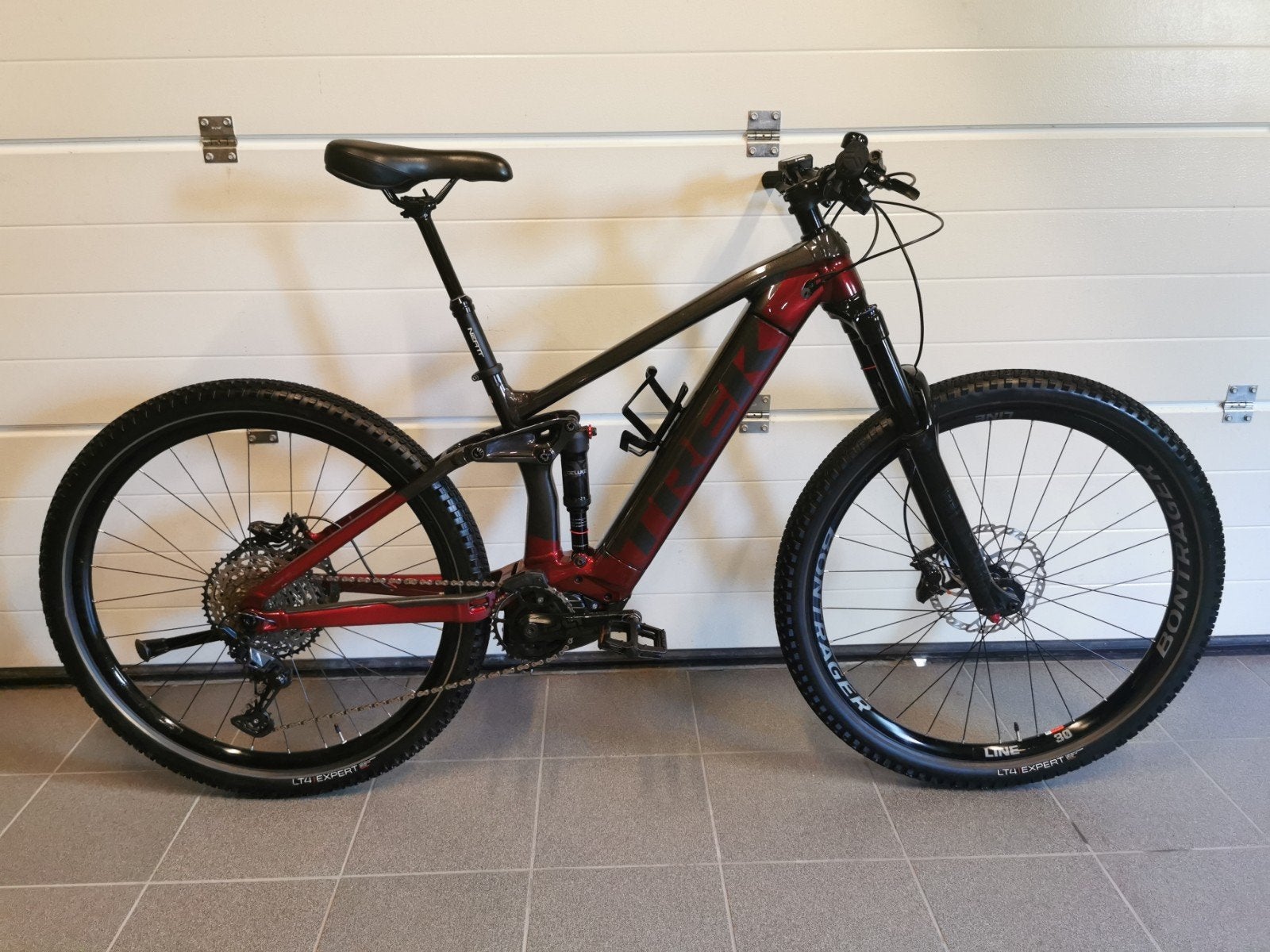 Vtt électrique 🔥 total 368 km 🔥, Fietsen en Brommers, Fietsen | Mountainbikes en ATB, Trek