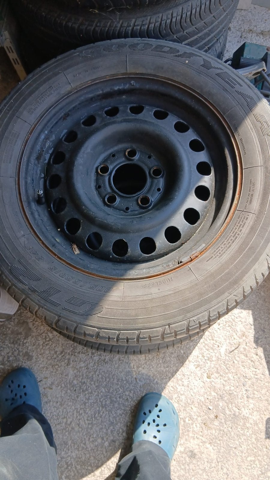 4 JANTES EN TÔLE MERCEDES W124, Autos : Pièces & Accessoires, Pneus & Jantes, Enlèvement, Pneu(s)